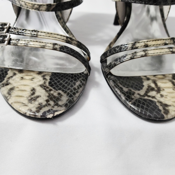 Carlos Santana Candy Black Grey Strappy Sandals Heels Shoes Pumps Women 7M Snake - Picture 6 of 8